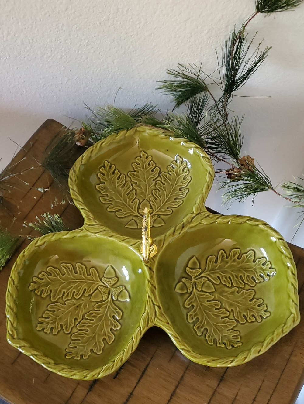California Pottery Divided Dish Avocado Olive Green Oak Leaf Acorn MCM VTG